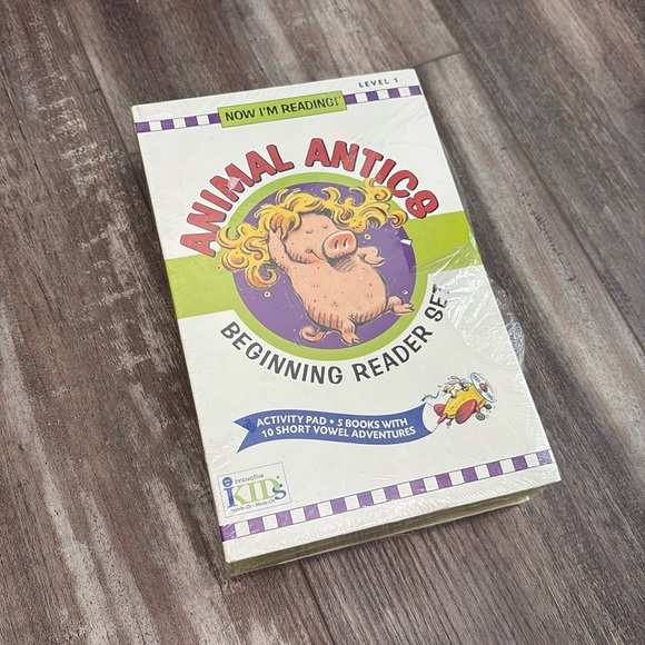 Animal Antics Books Set - Level 1 Beginning Readers NEW - Picture 1 of 5